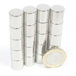 Kiekkomagneetti 12x12mm
