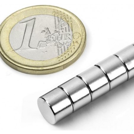 Kiekkomagneetti 8x6mm