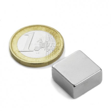 Neliömagneetti 15x15x8mm