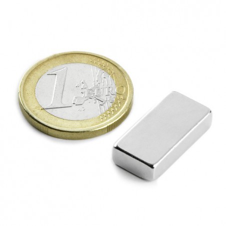 Suorakaidemagneetti  20x10x5mm