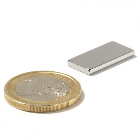 Suorakaidemagneetti 20x10x2mm