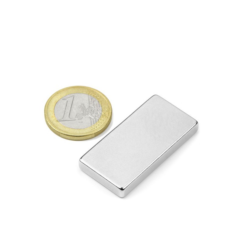 Suorakaidemagneetti 40x20x5mm