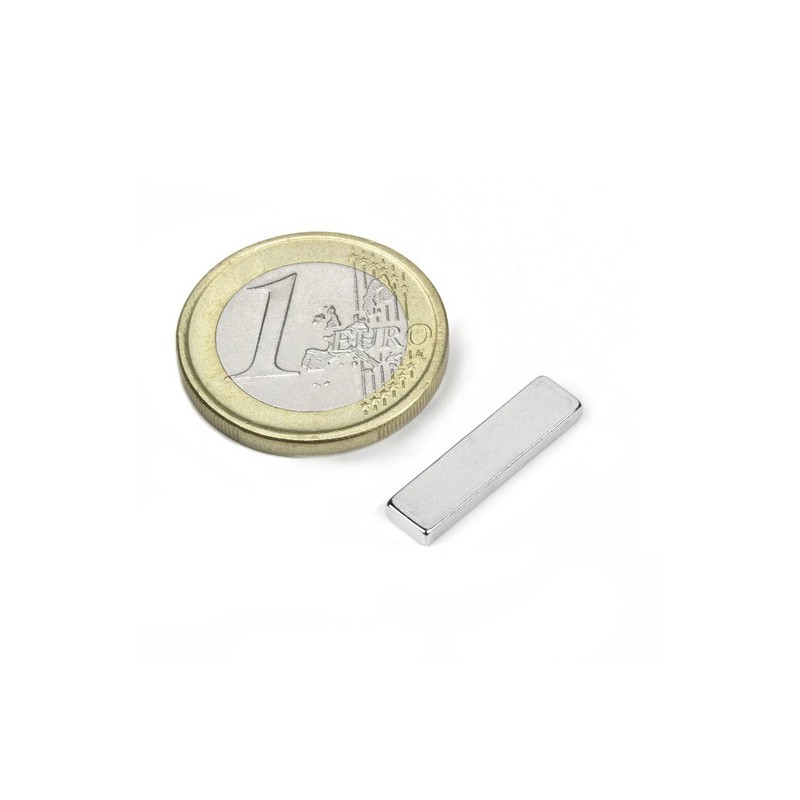 Suorakaidemagneetti 20x5x2mm (01402)
