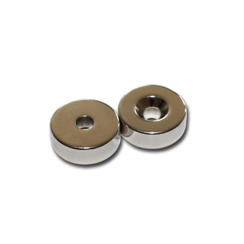 Reiällinen kiekkomagneetti 14x5mm (uppokanta)