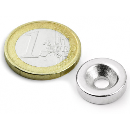 Reiällinen kiekkomagneetti 15x4mm (uppokanta)