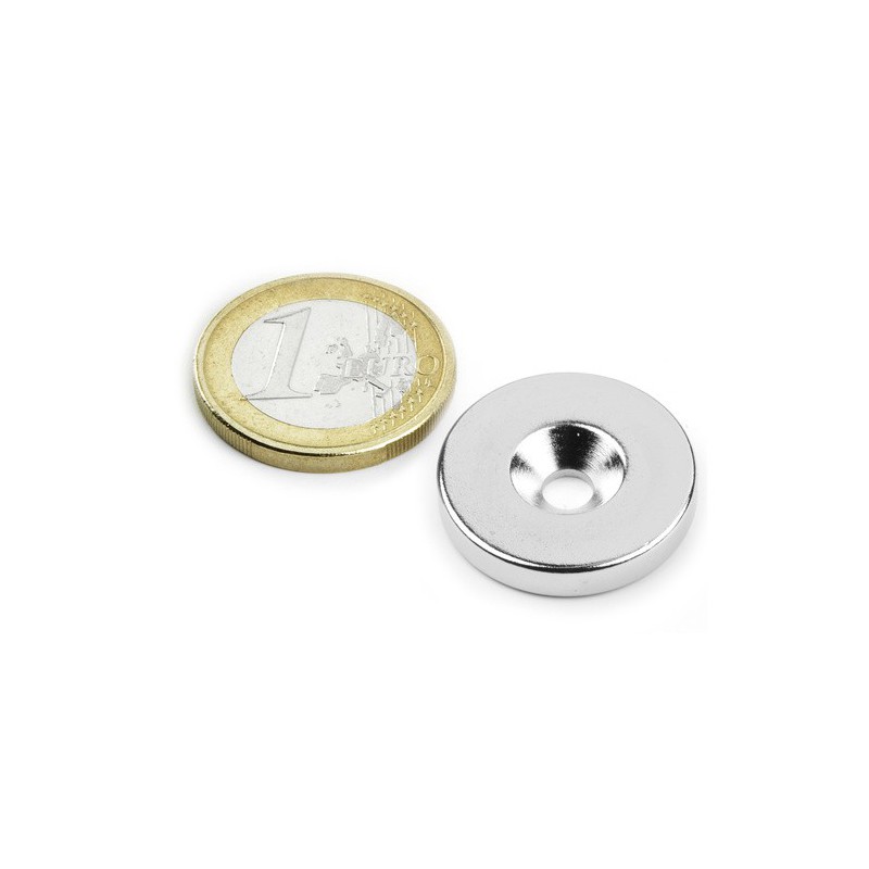 Reiällinen kiekkomagneetti 23x4mm (uppokanta)