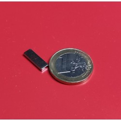 Neodyymi suorakaidemagneetti 15x5x2mm