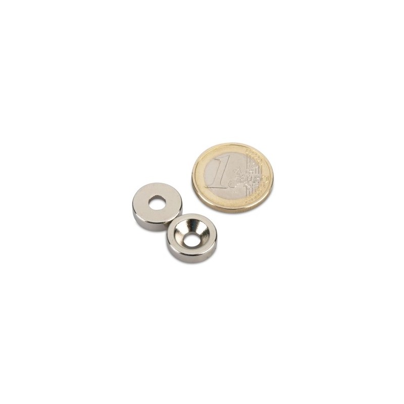 Reiällinen kiekkomagneetti 12x3mm (uppokanta)