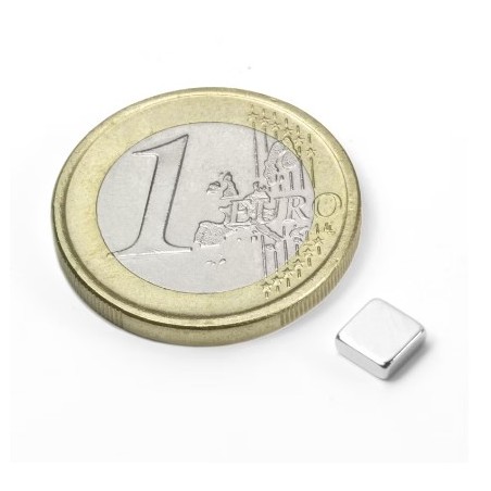 Neodyymi neliömagneetti 5x5x2mm (N52)