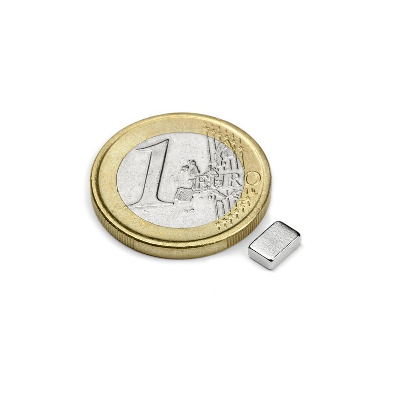 Suorakaidemagneetti 6x4x2mm